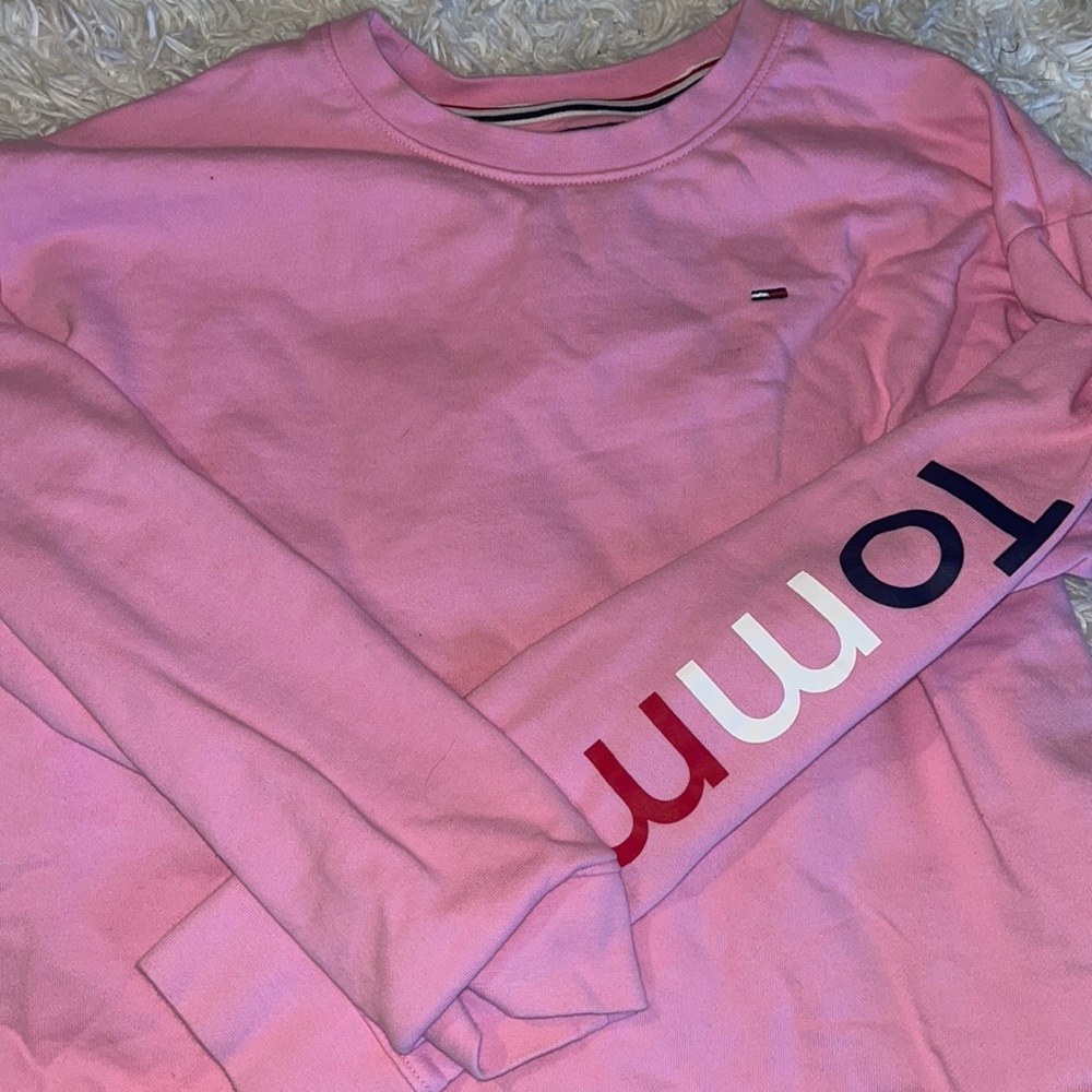 Pink Tommy Hilfiger crop